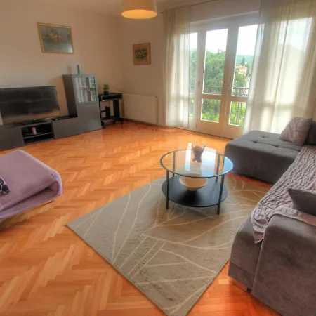 Lena Apartman Abbázia