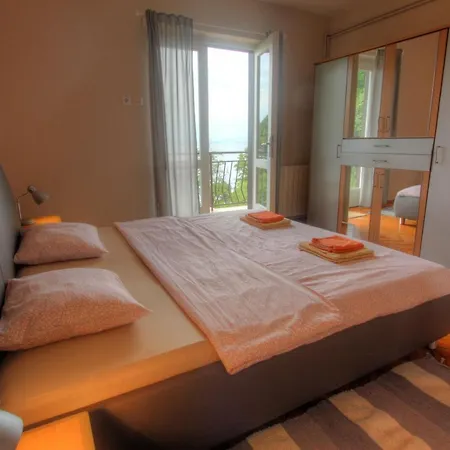 Lena Appartement *
