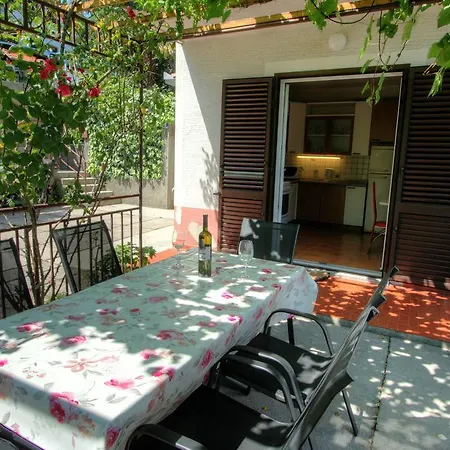 Lena Opatija
